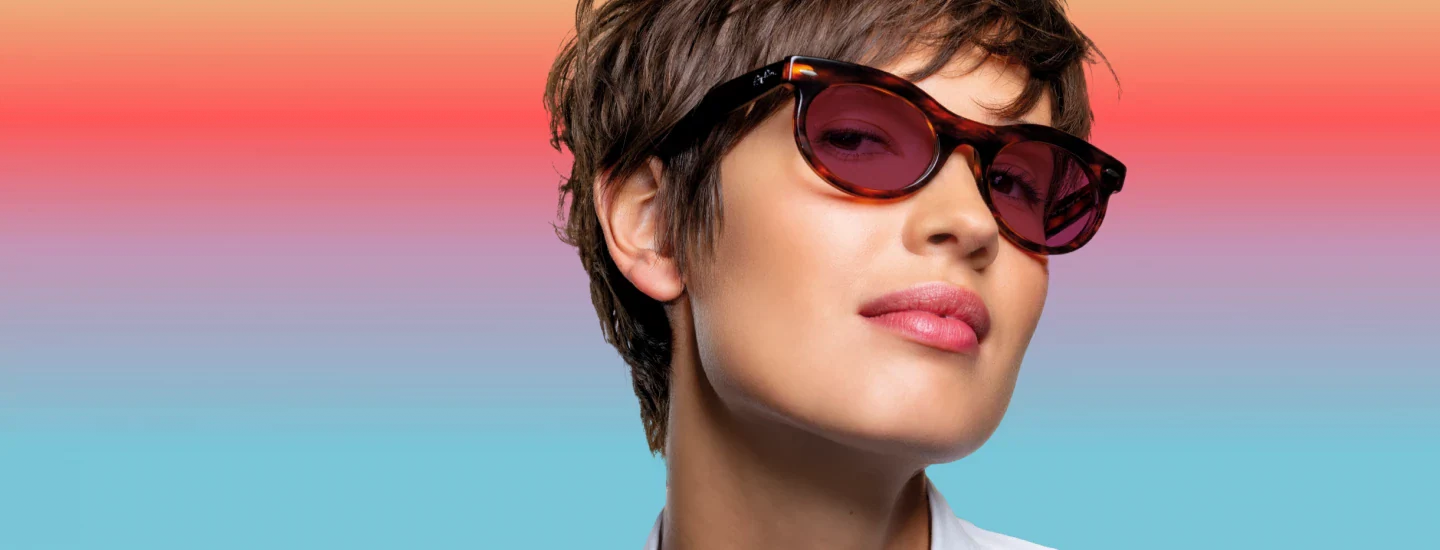 essilor-background